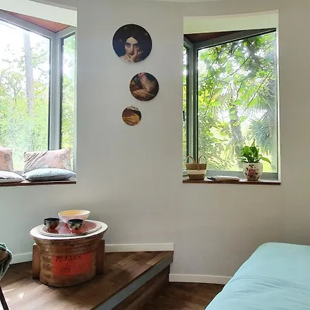 Bed & Breakfast Couette Et Cafe Chez Adrien 3*